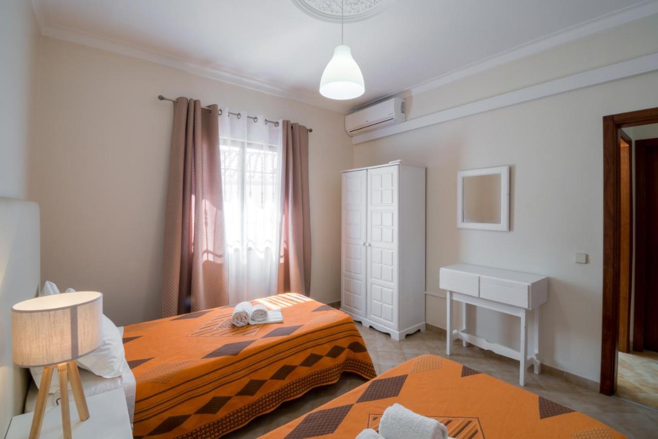 Apartamentos Pinto Куартейра Екстериор снимка